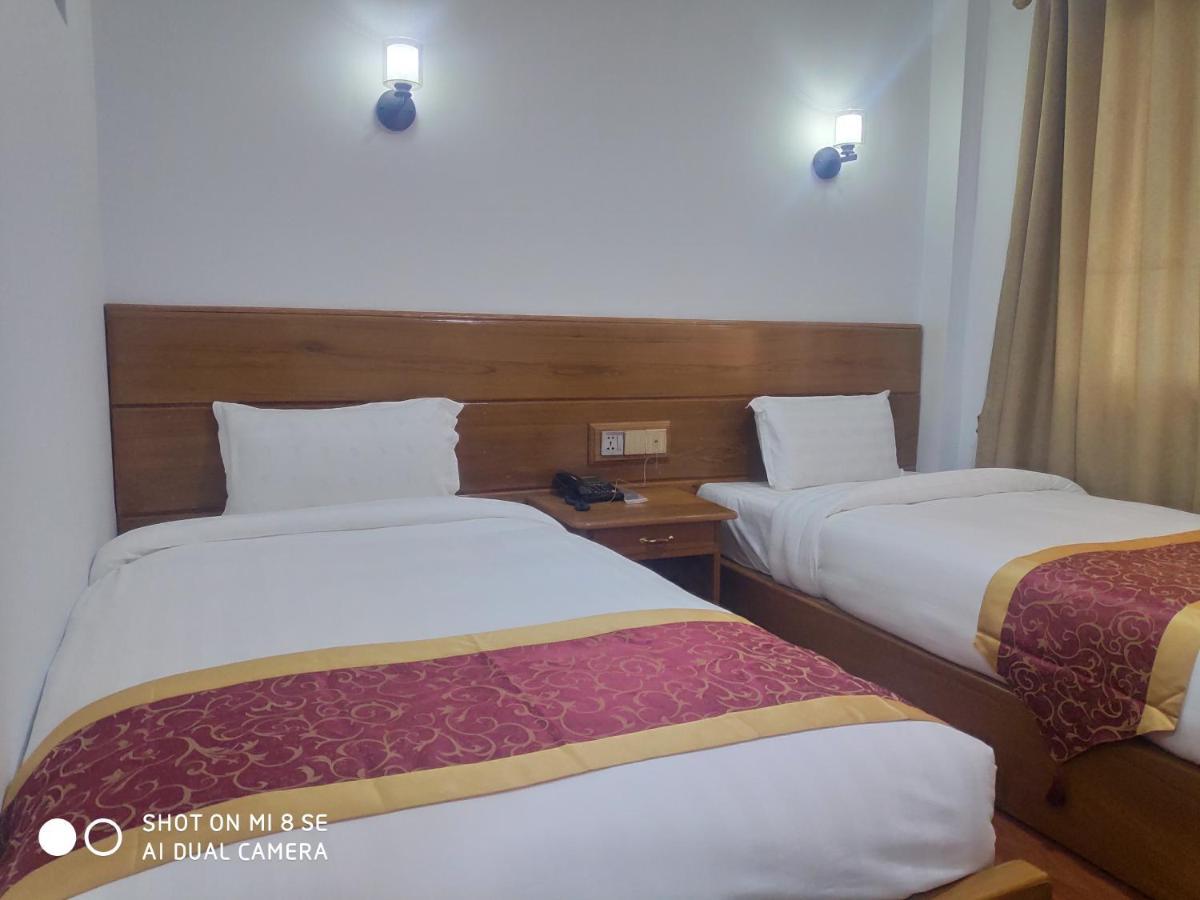 Mandalar May One Hotel Mandalay Exterior photo